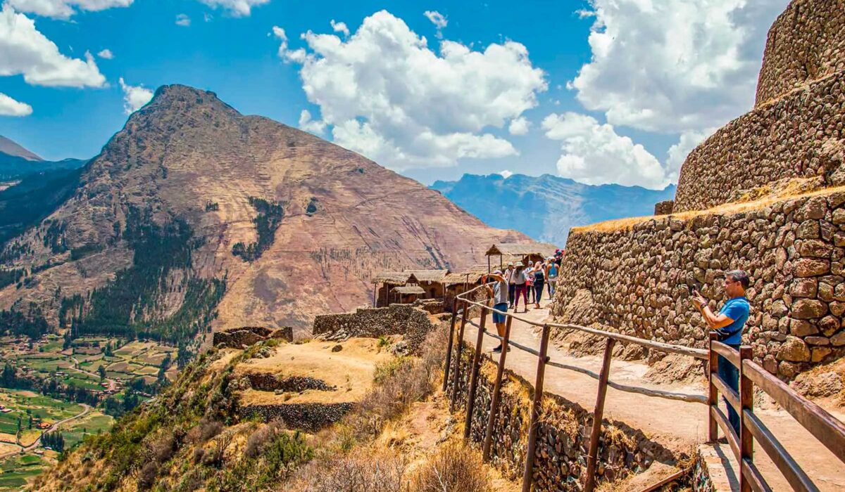 Ruins-in-Pisac