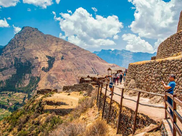 Exploring the ruins of Pisac in Peru