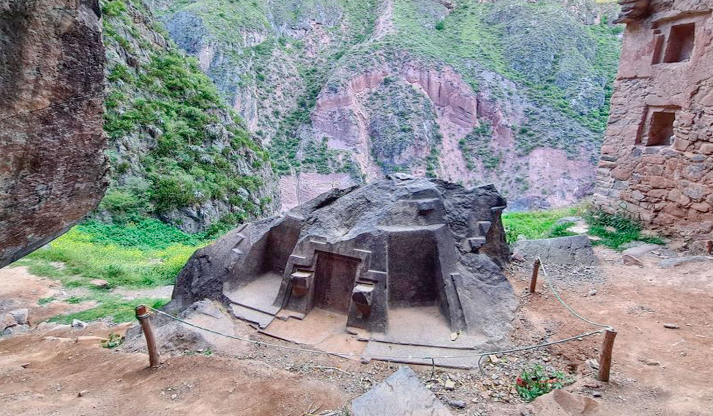 ñaupa iglesia ruins