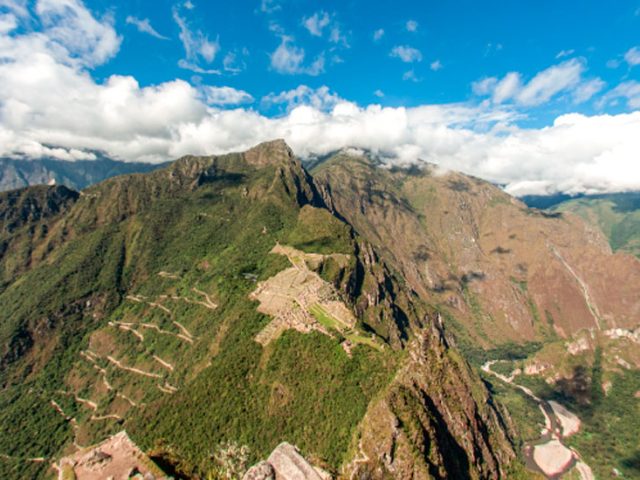 Huayna Picchu Hike Difficulty – Conquering The Stairs of Death