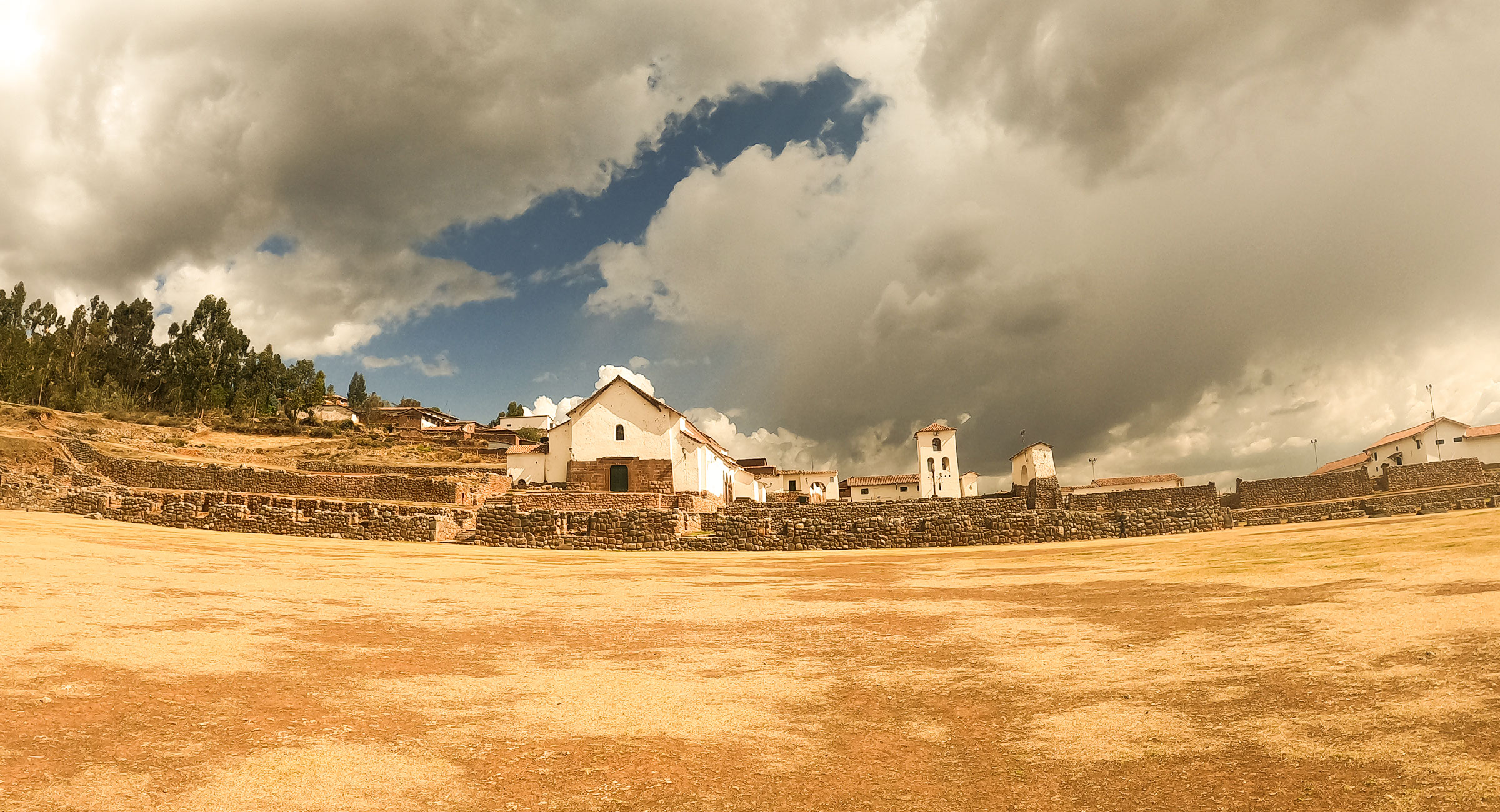 The facinating ruins of Chinchero in Perú