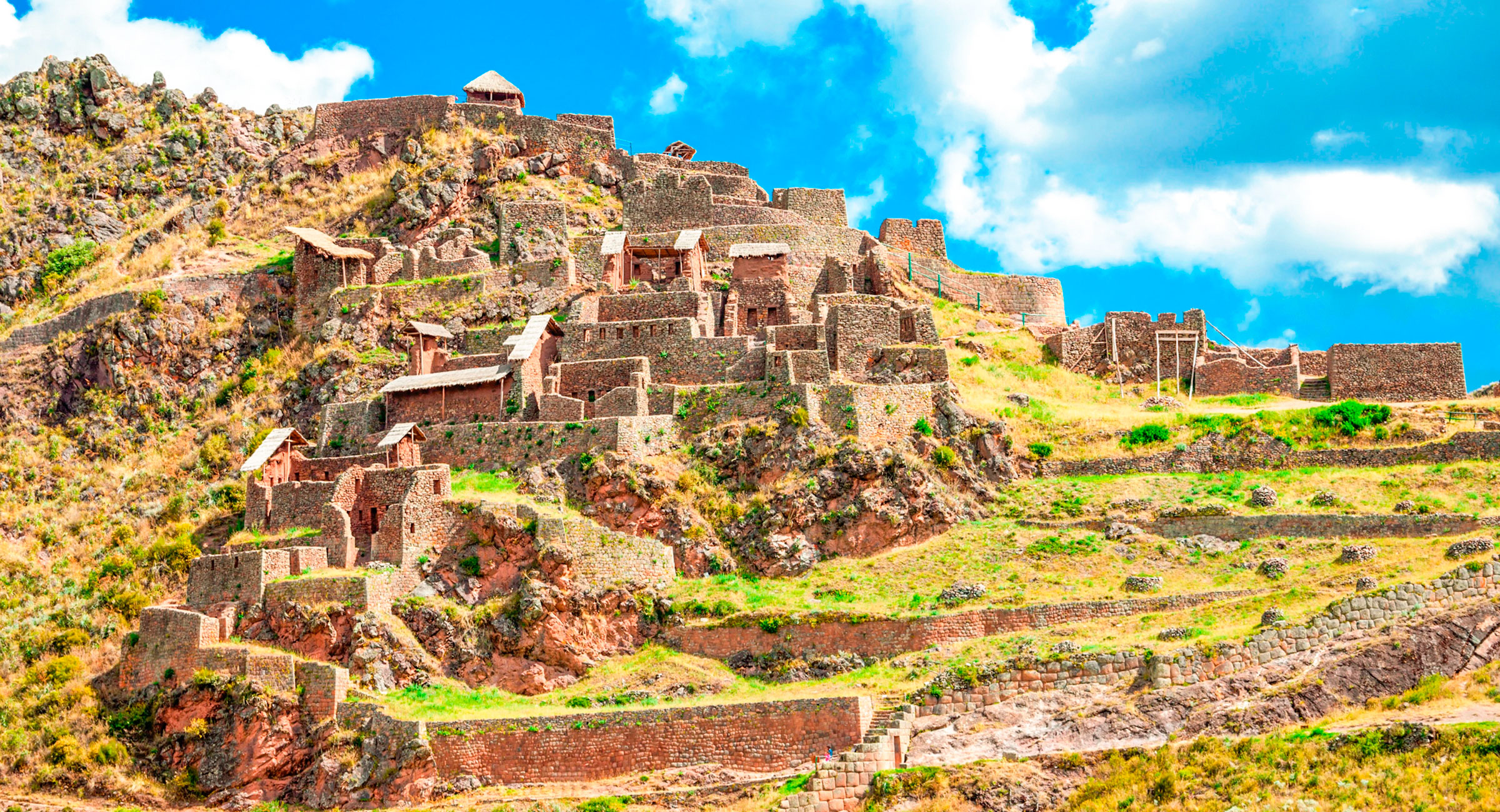 Exploring the ruis of Pisac