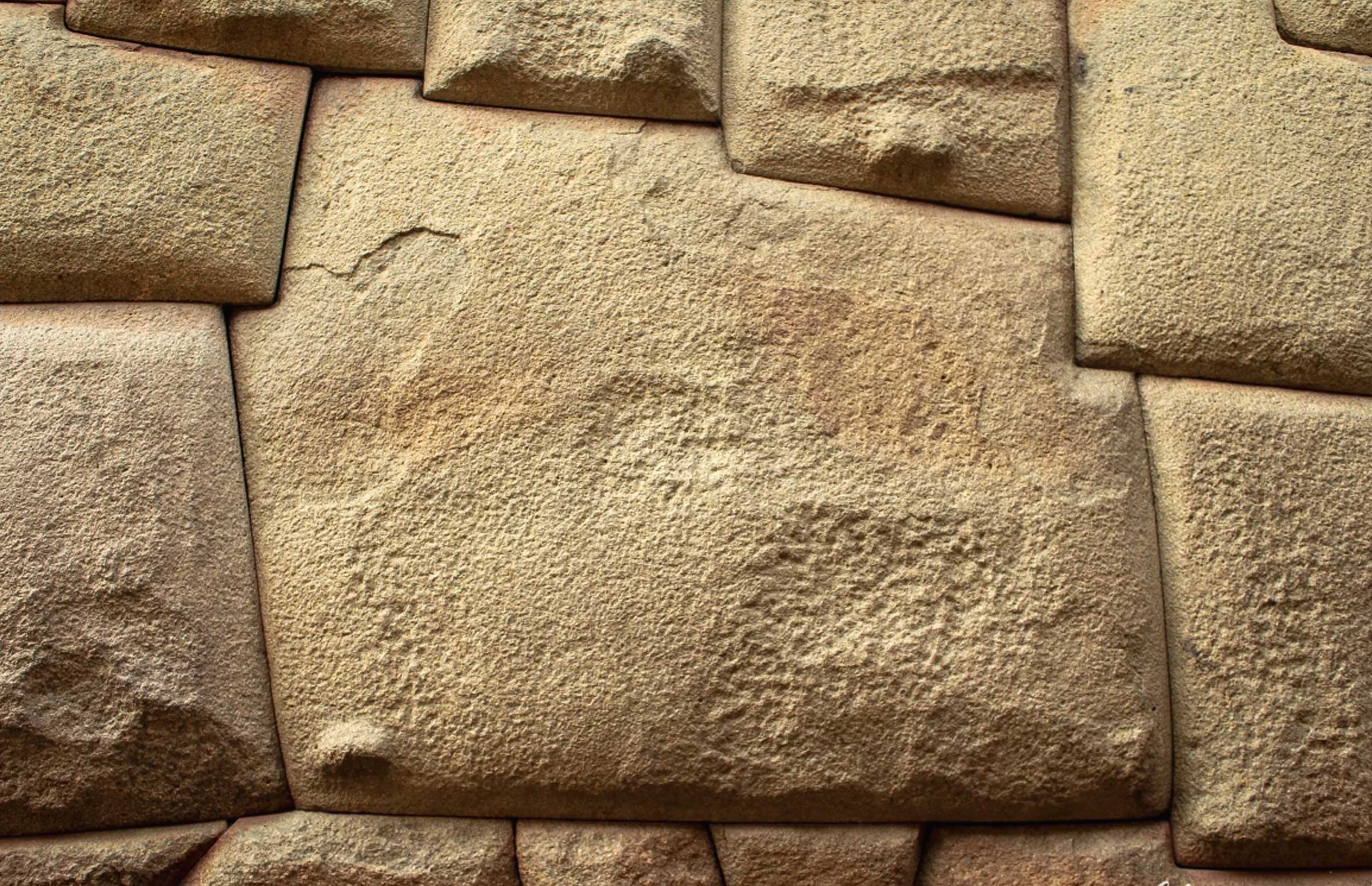 Twelve Angle Stone of Hatunrumiyoc