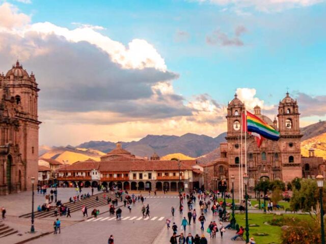 All You Need to Know About the Cusco Flag: Origins and Symbolism Explained