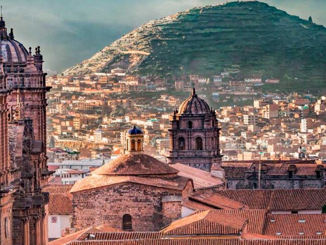Weather in Cusco Peru in April:  A Complete Guide For Your Trip