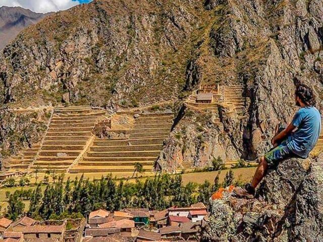 How to Get to the Sacred Valley from Cusco: Bus, Taxi, or Tour