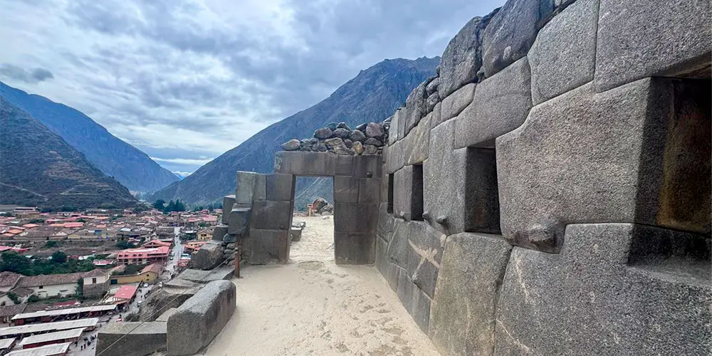 Ollantaytambo 10 Niches Temple